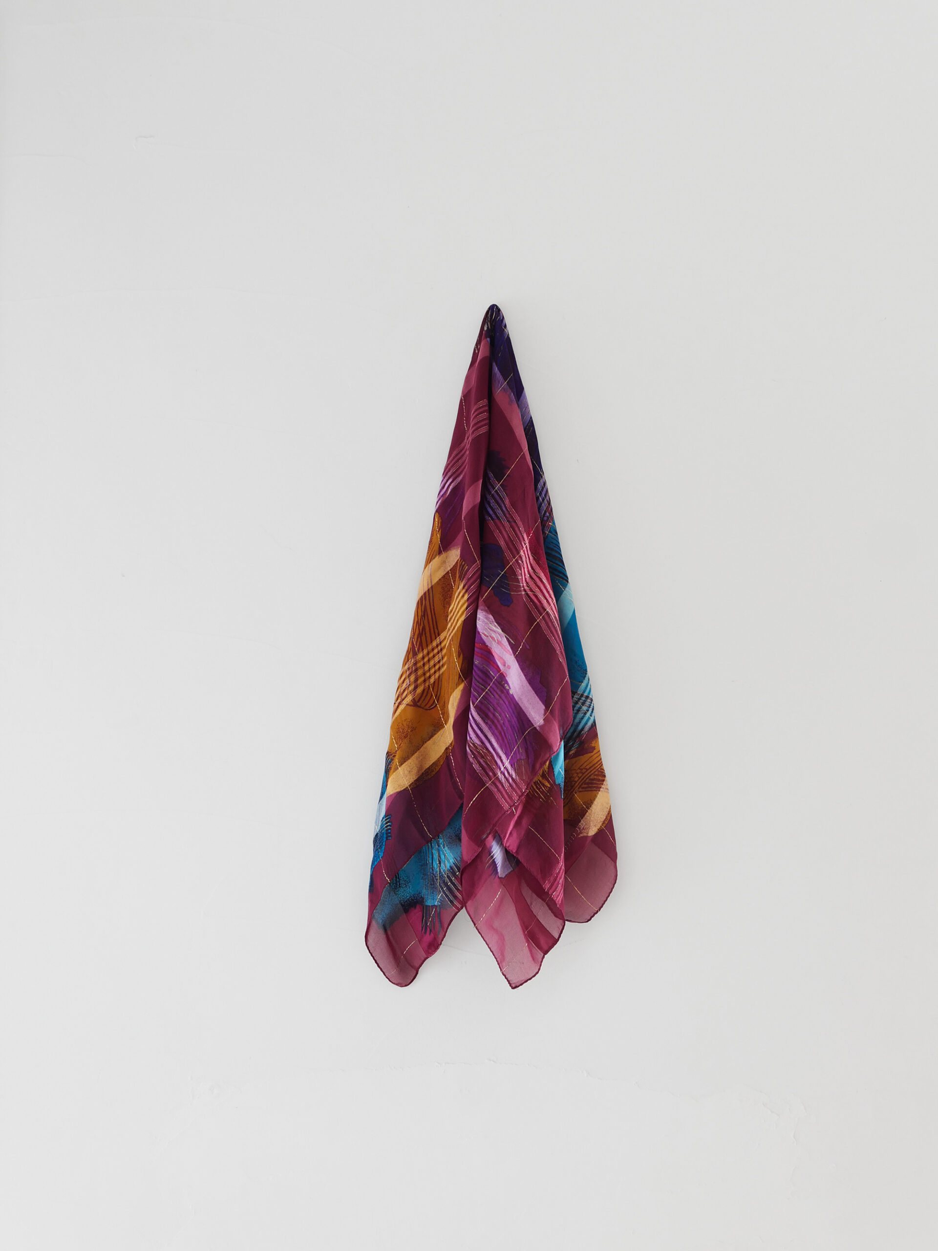 Painted silk scarf - 画像 (3)
