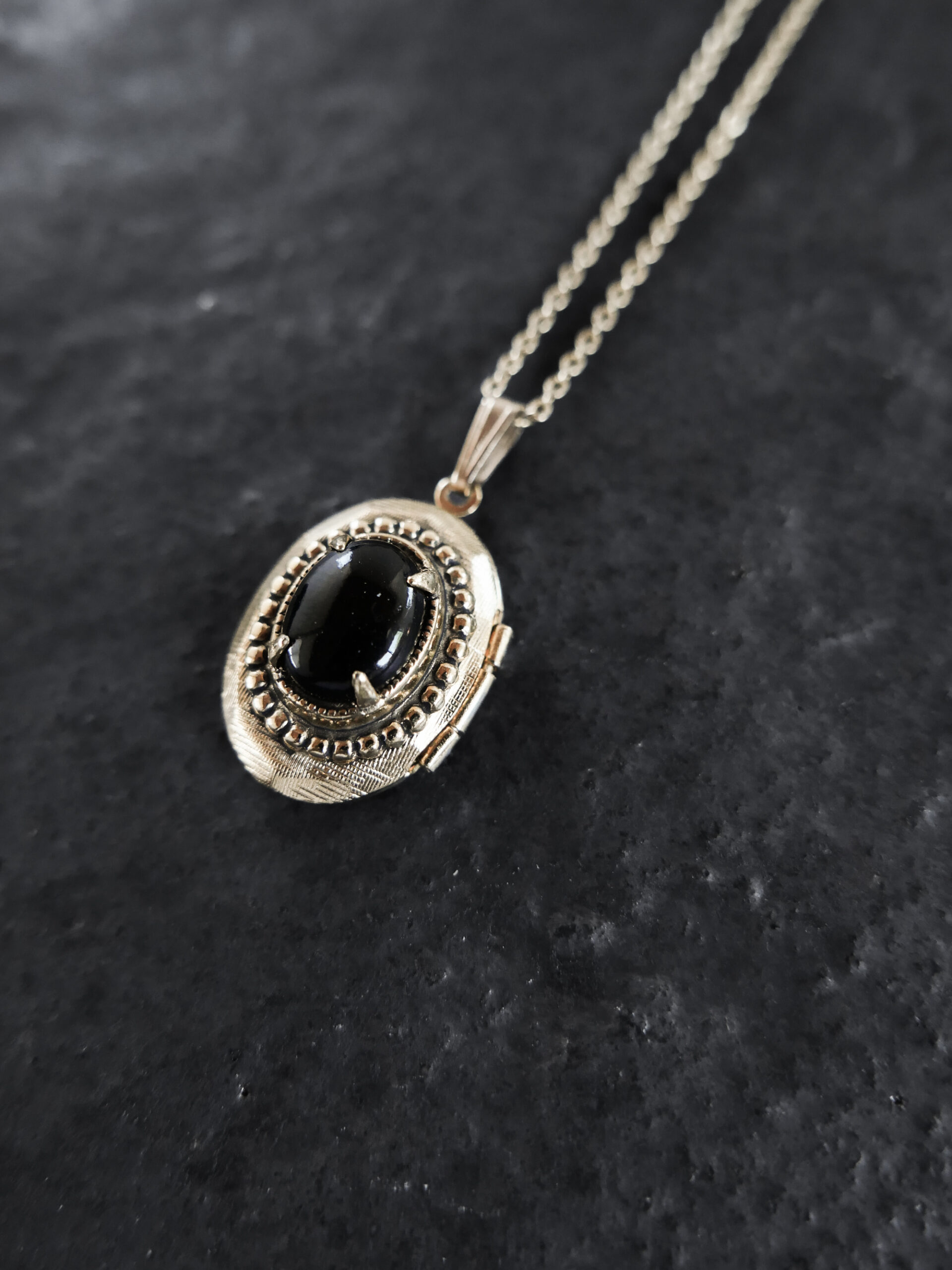 Onyx locket pendant - 画像 (2)