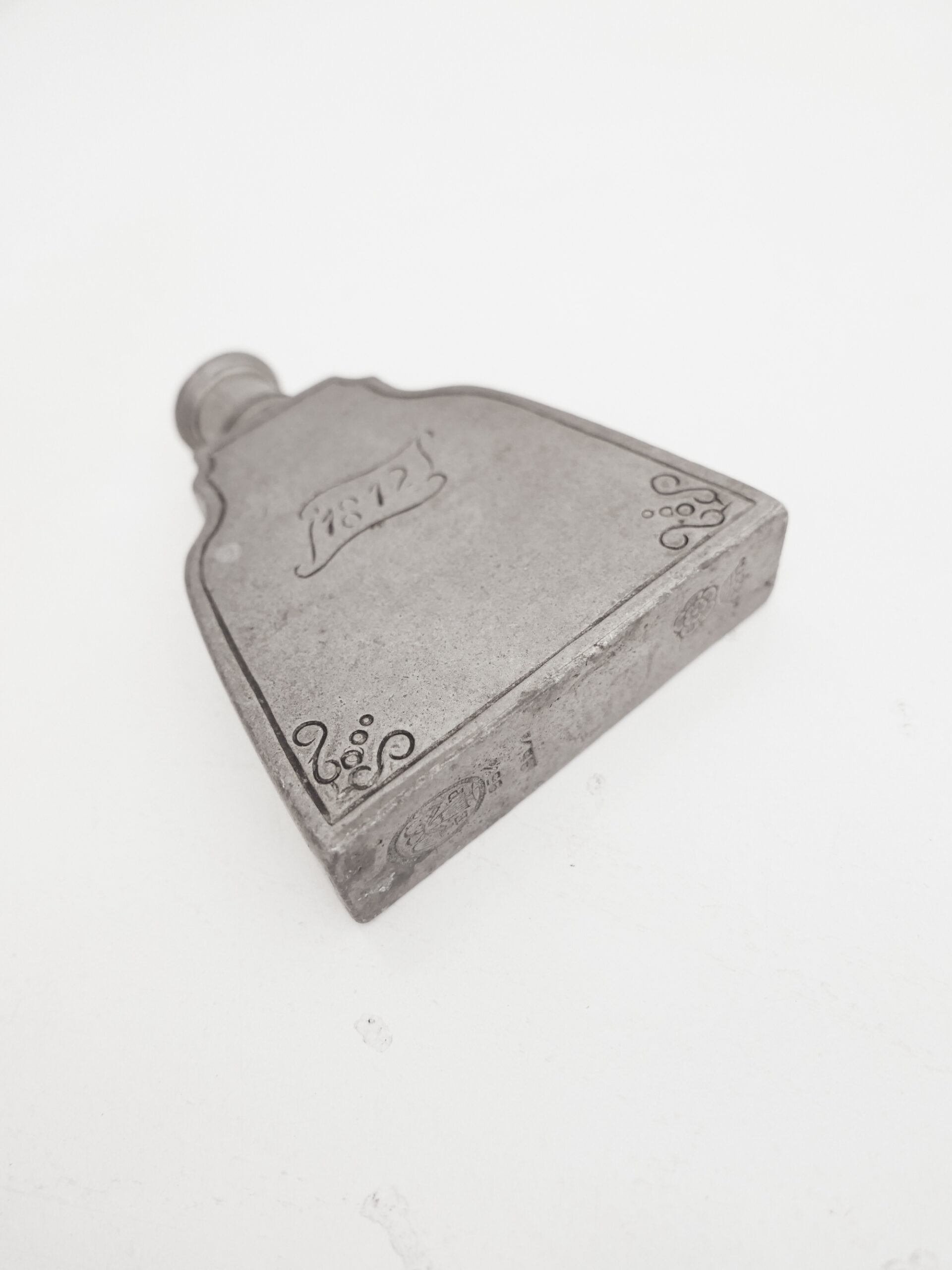 Antique whisky bottle - 画像 (6)