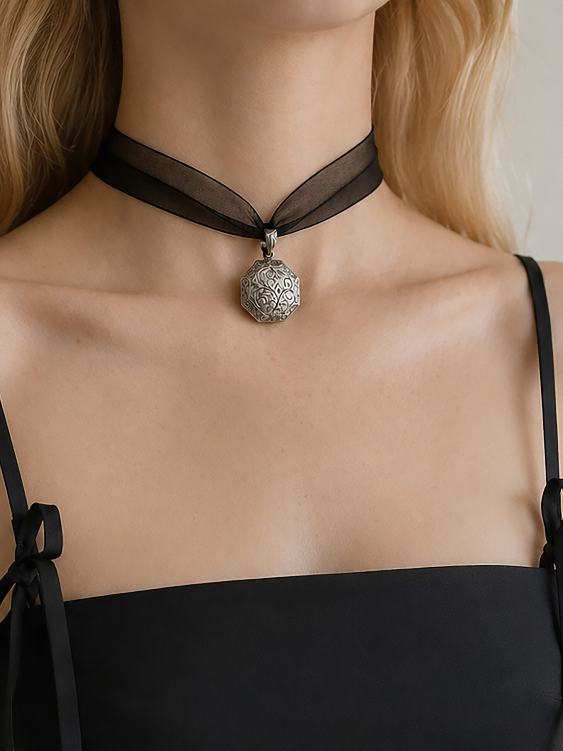 Octagonal floral locket - 画像 (4)
