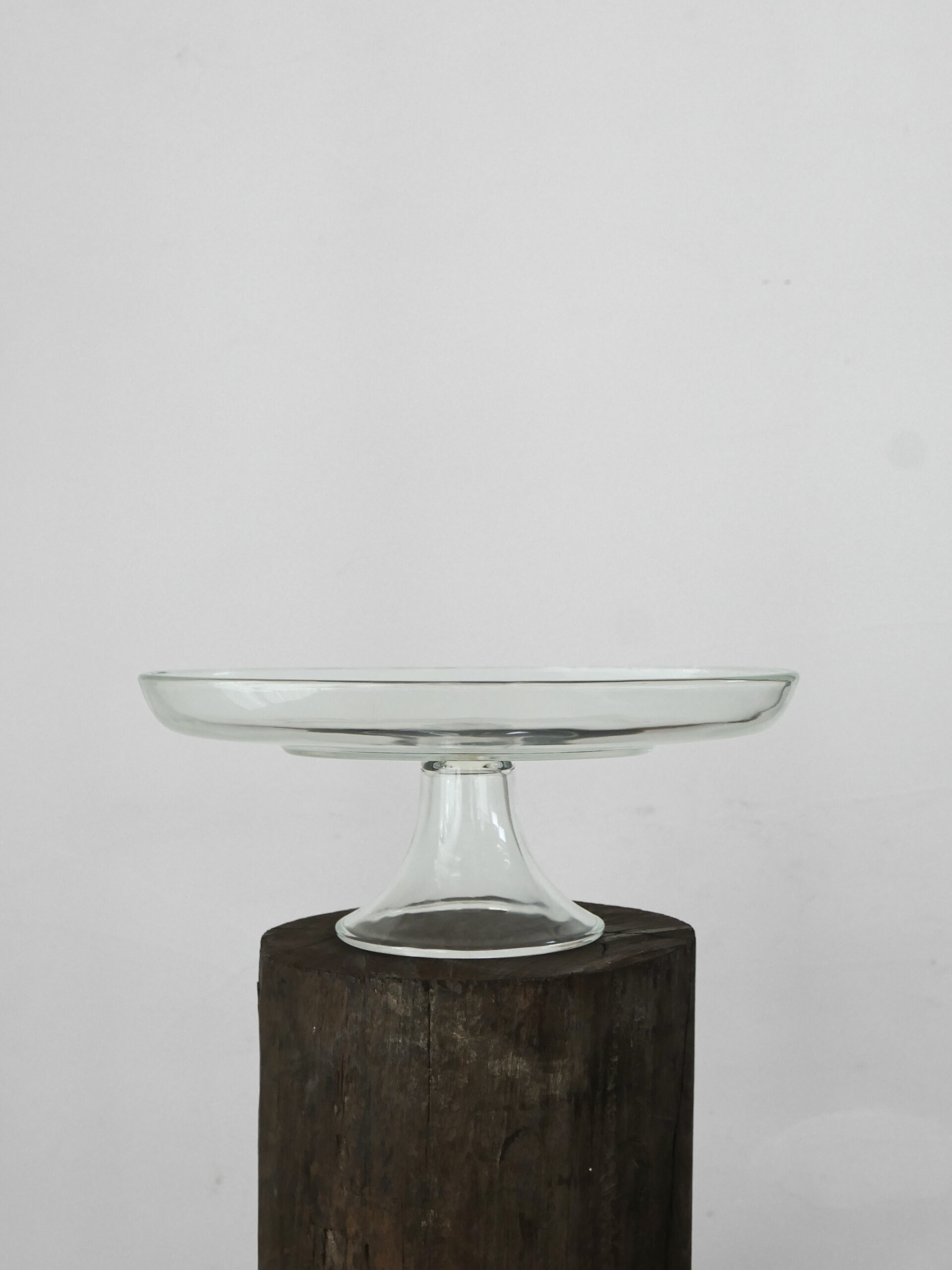 Vintage oval glass fruit stand
