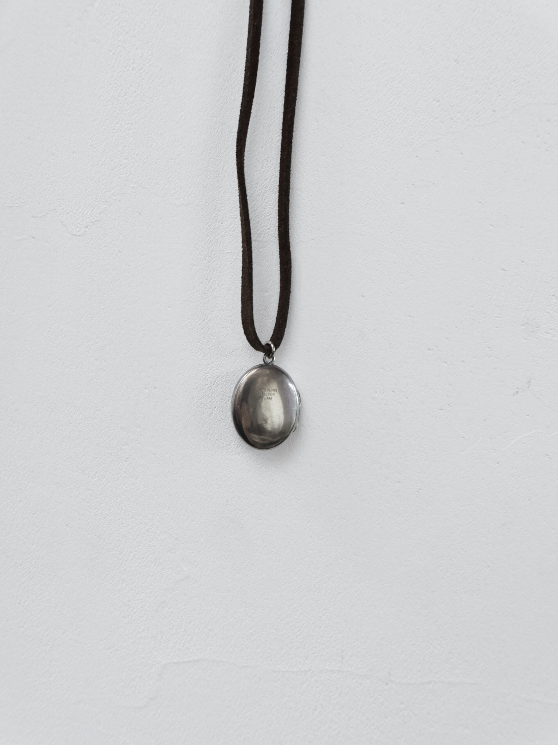 British tulip silver locket - 画像 (2)