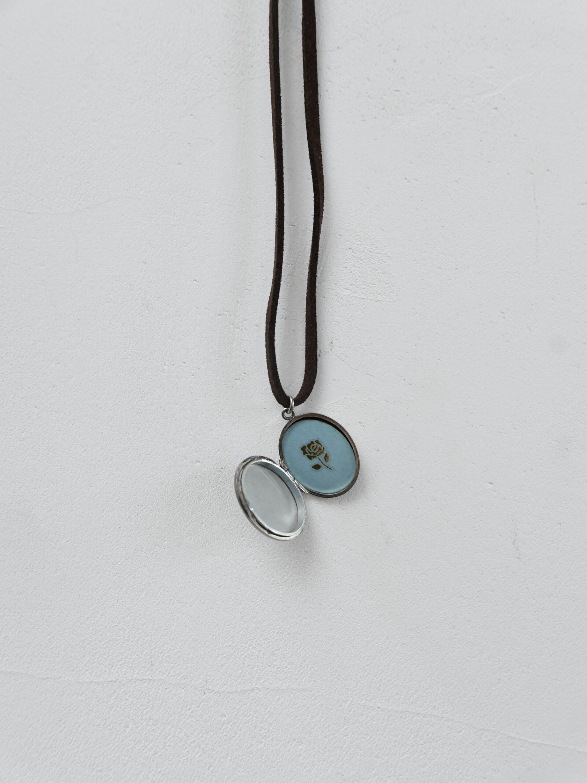 British tulip silver locket - 画像 (3)