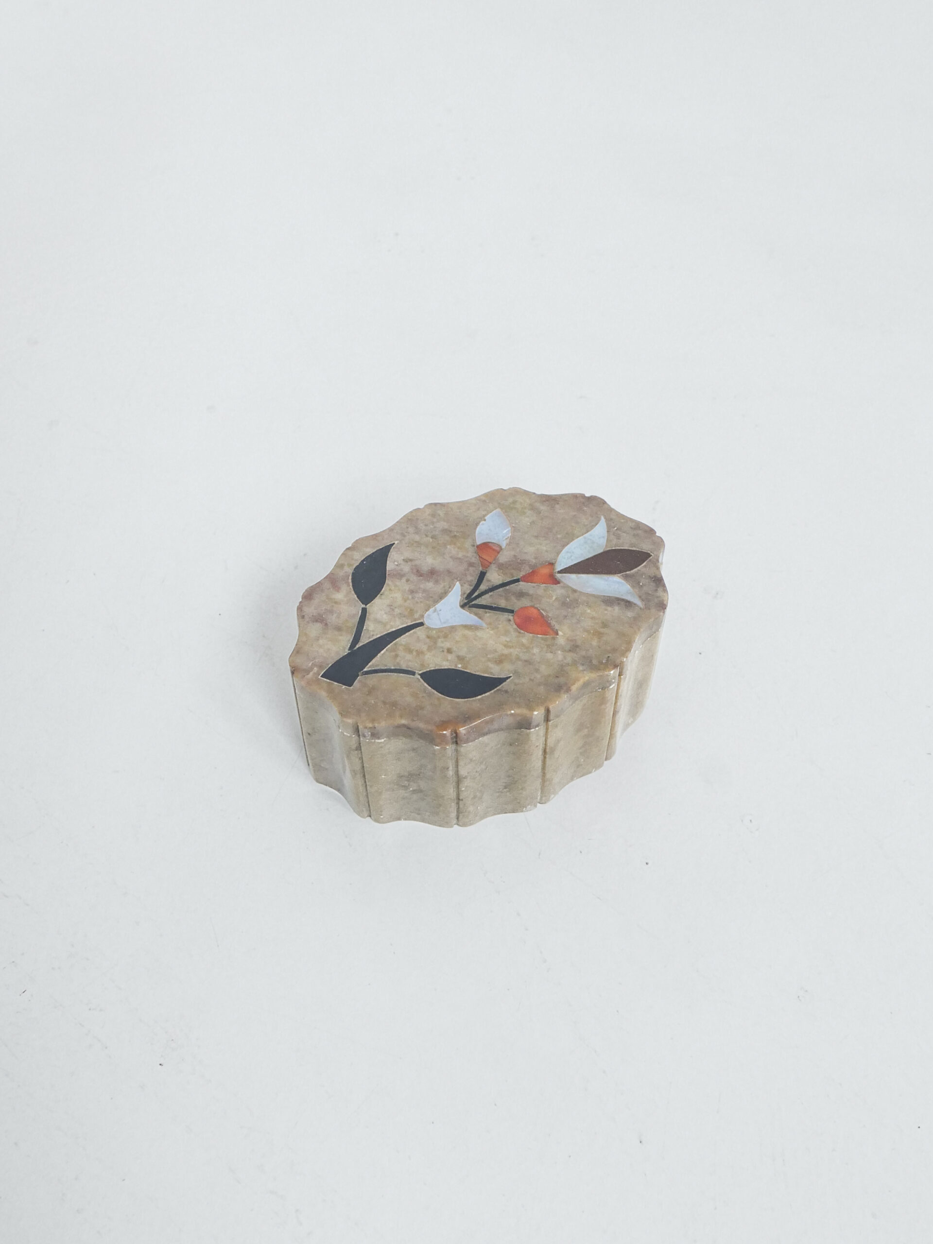 Floral stone trinket box - 画像 (2)