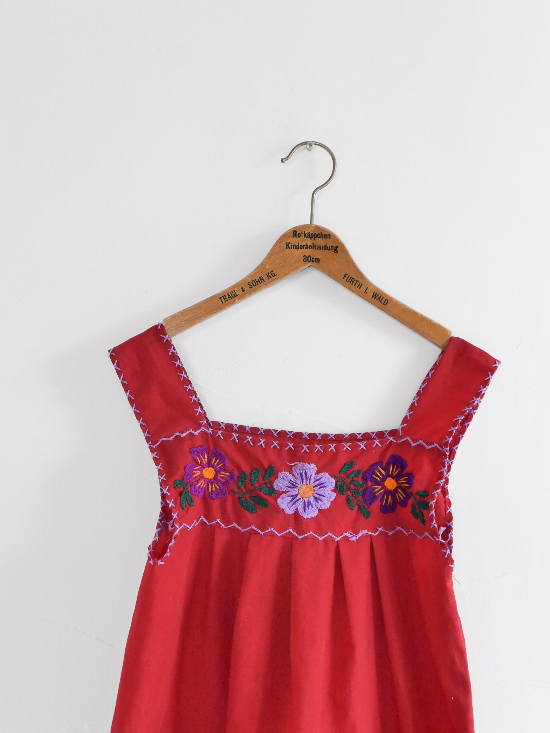 Vintage red floral embroidered dress - 画像 (2)