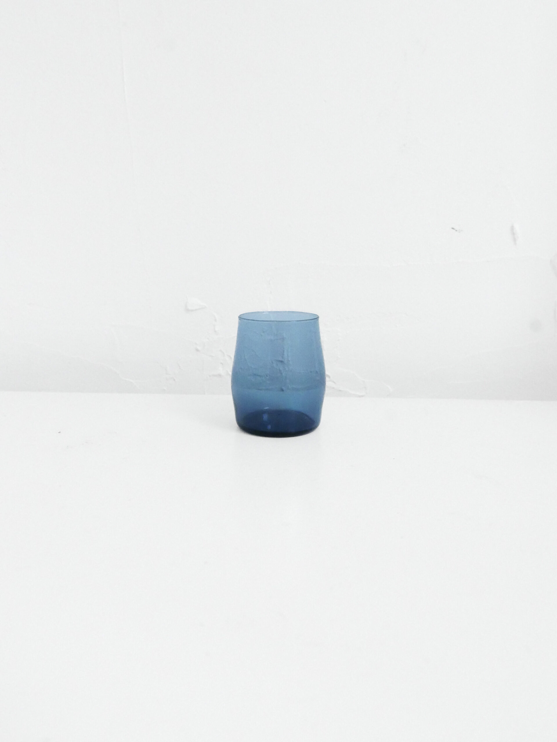 iittala i-Glass blue shot glass